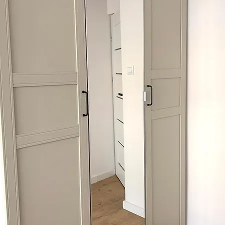3-Room Apartment, City Center, Netflix & Wifi Grodzisk Mazowiecki Exterior photo