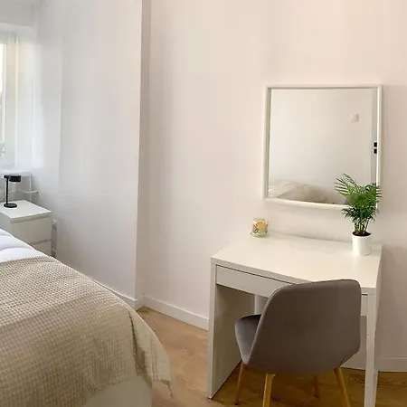 3-Room Apartment, City Center, Netflix & Wifi Grodzisk Mazowiecki Exterior photo