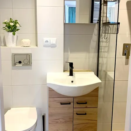3-Room Apartment, City Center, Netflix & Wifi Grodzisk Mazowiecki Exterior photo