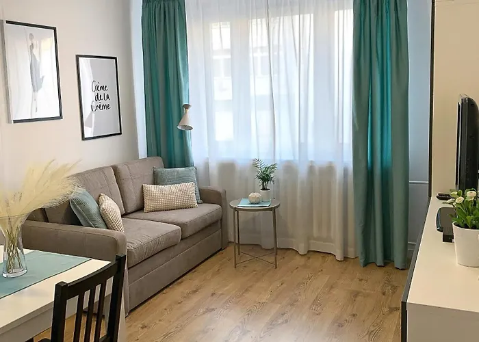 3-Room Apartment, City Center, Netflix & Wifi