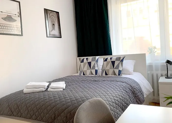3-Room Apartment, City Center, Netflix & Wifi